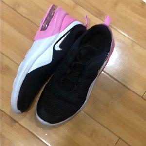 GIRLS' NIKE AIR MAX MOTION 2 RUNNING SHOES